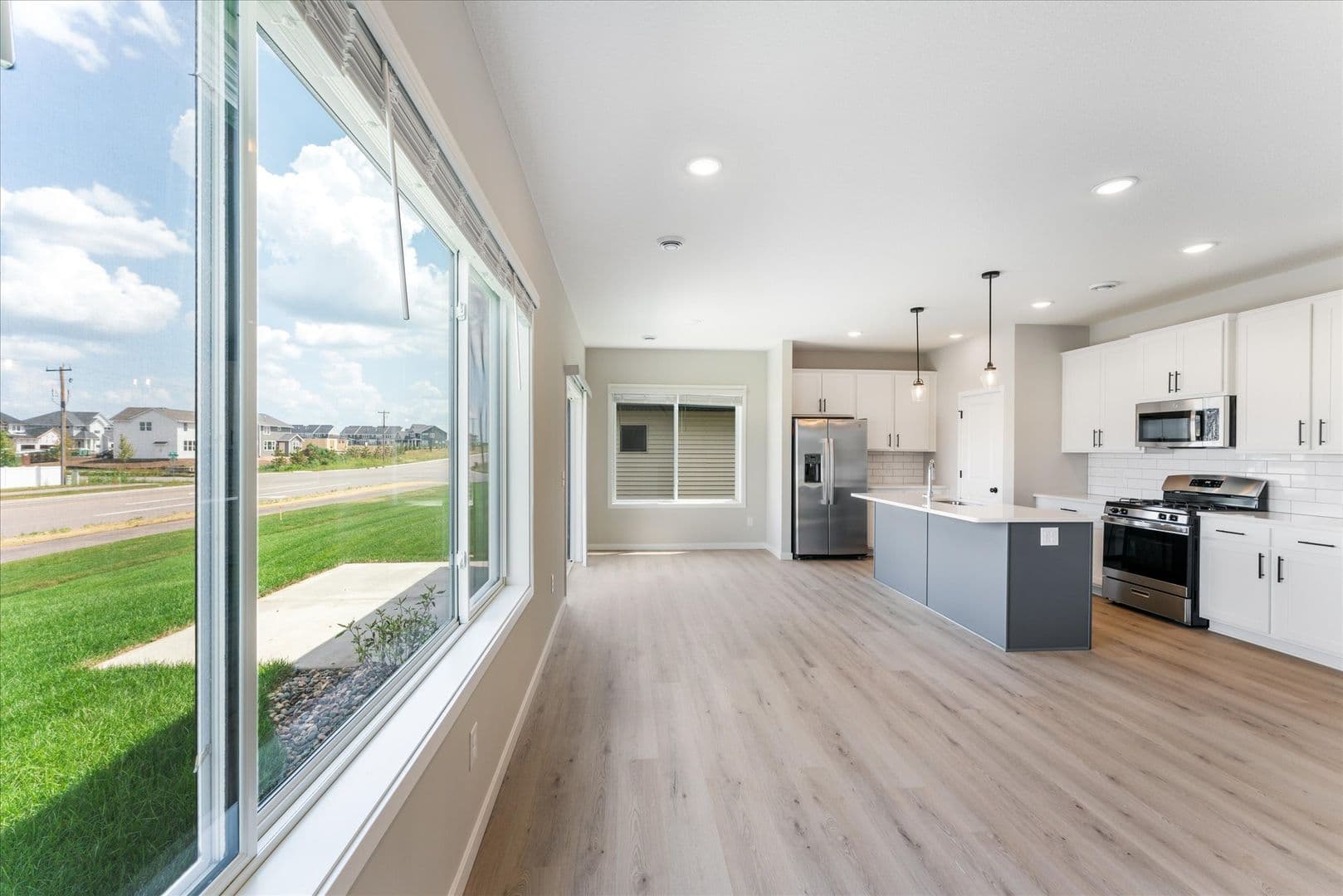 Woodbury Apartment: 10108 Sunbird Cir