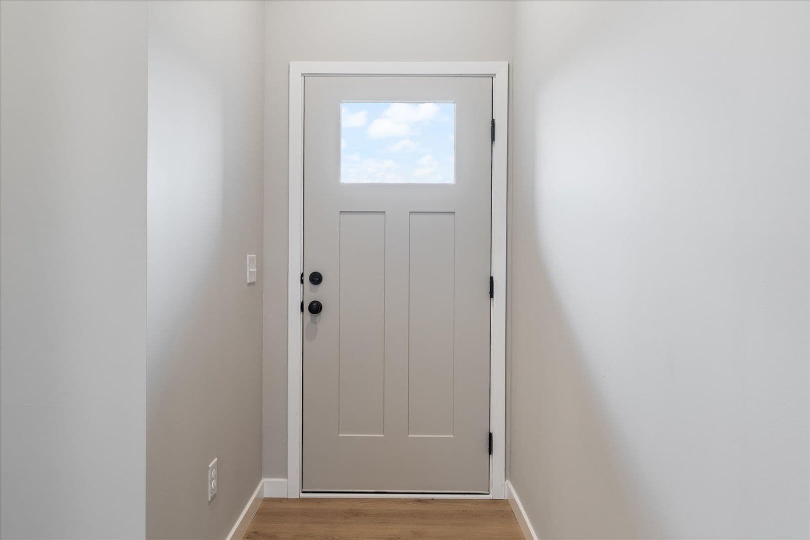 Woodbury Apartment: 10108 Sunbird Cir