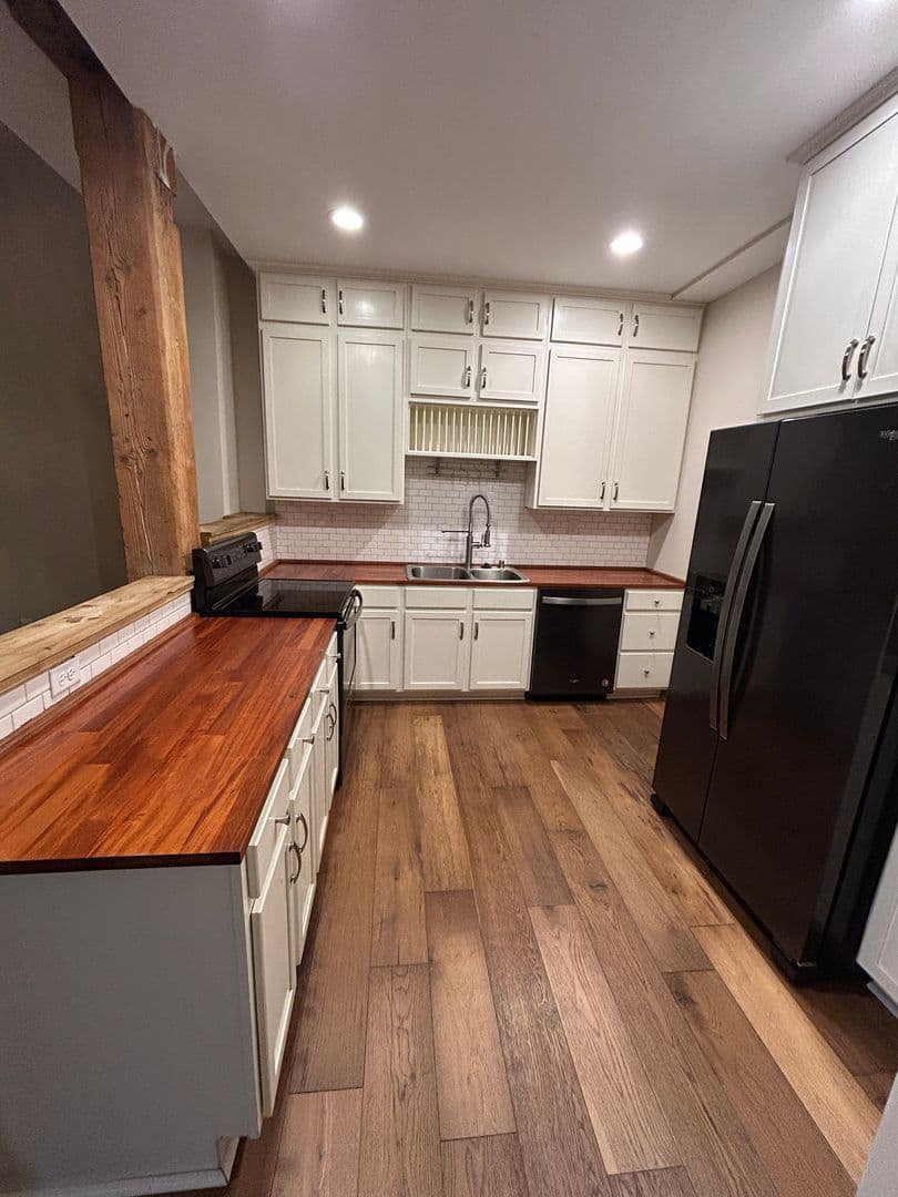 St Paul Apartment: 330 9th Street East