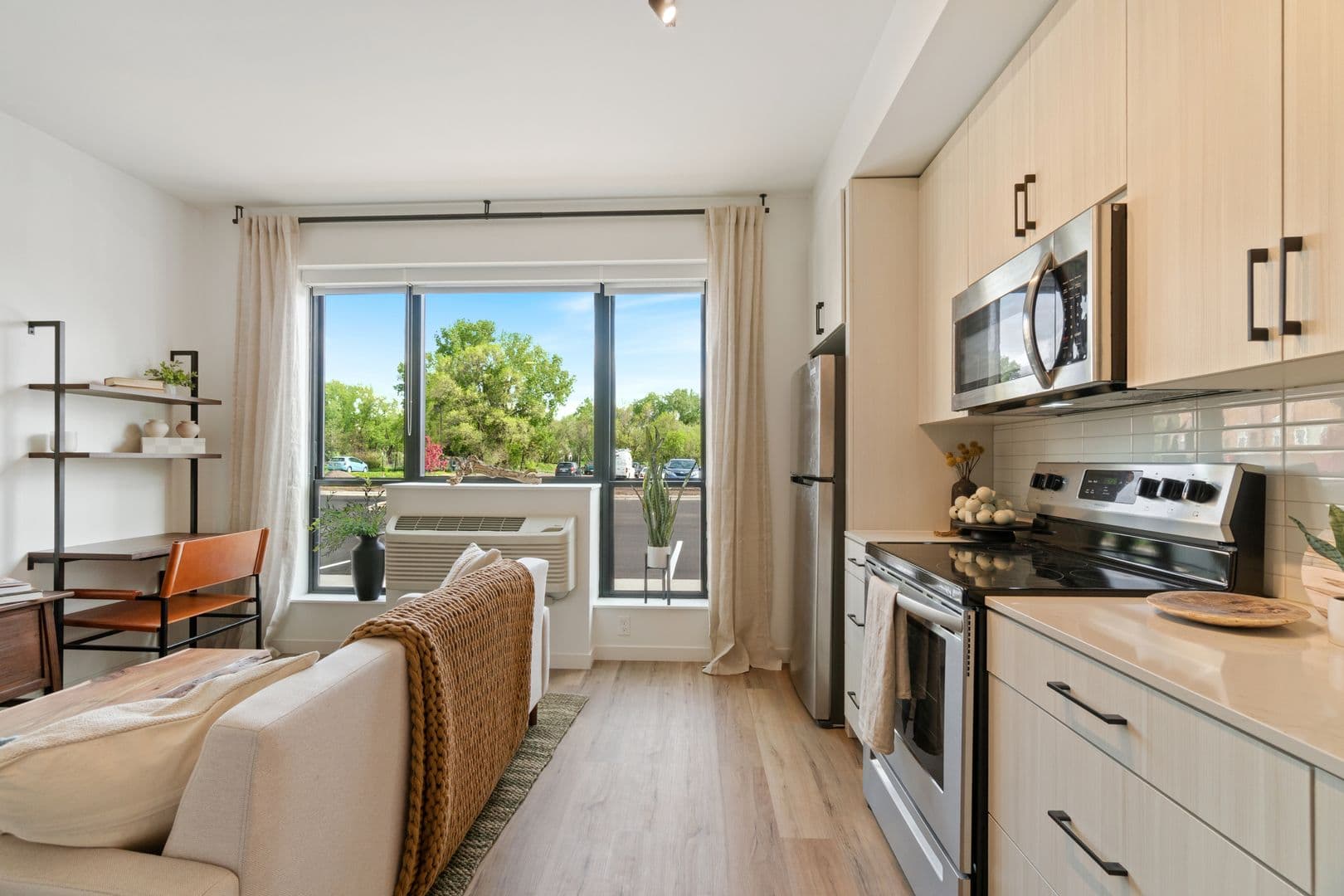 St Anthony Apartment: 3725 Stinson Blvd