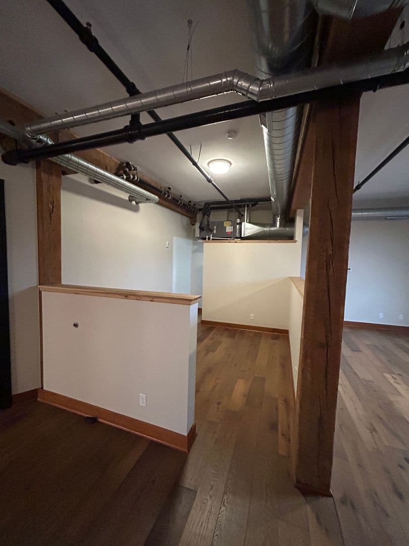 St Paul Apartment: 330 9th Street East