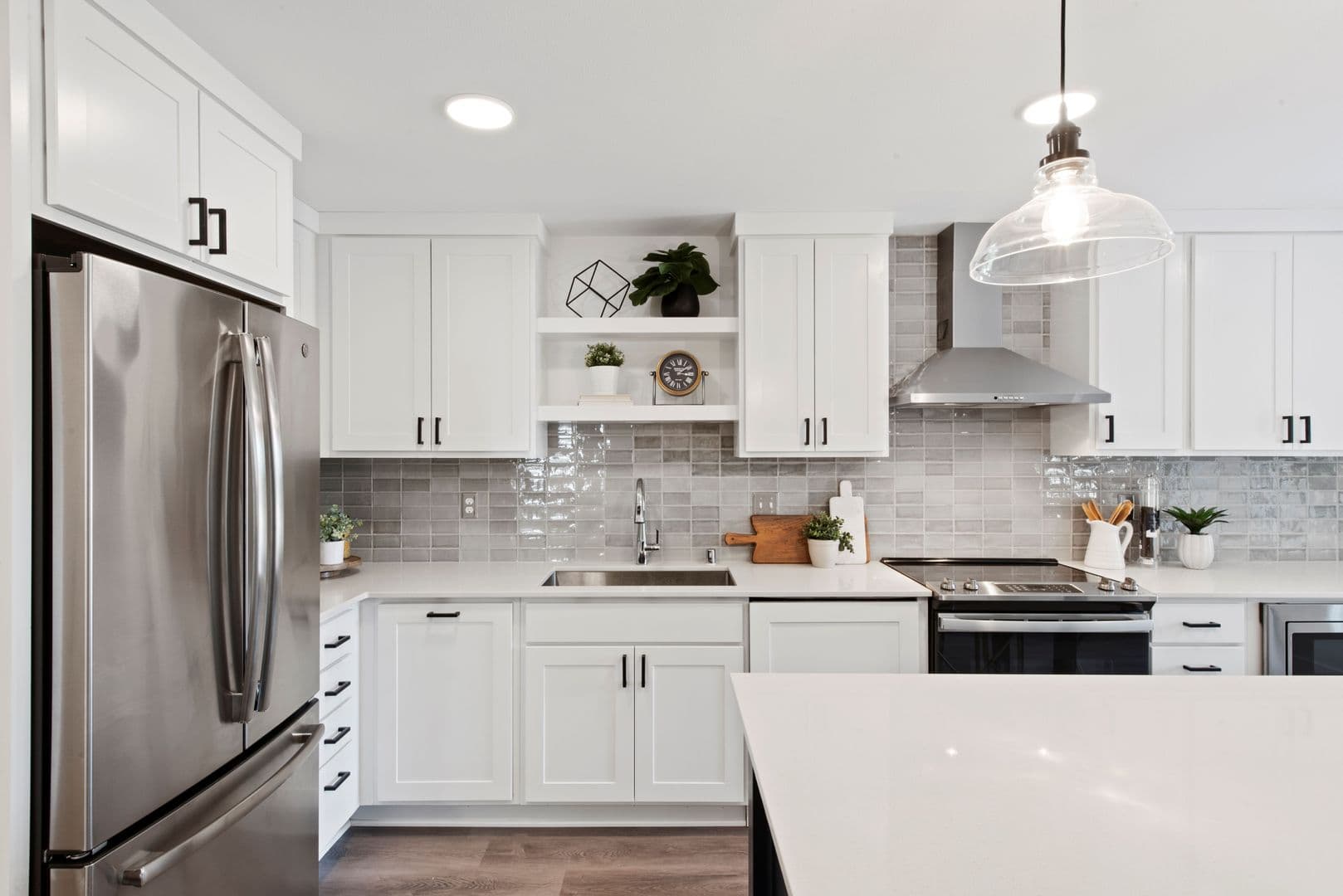 Edina Apartment: 4415 Valley View Road