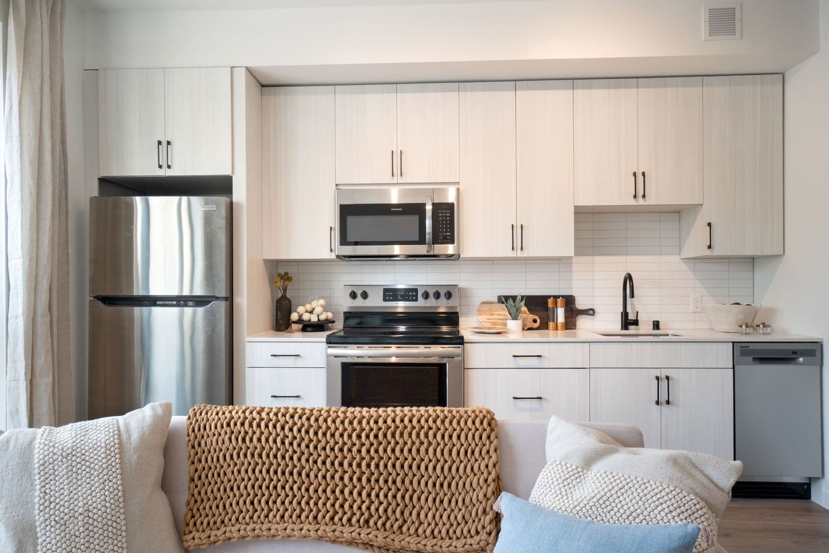 St Anthony Apartment: 3725 Stinson Blvd
