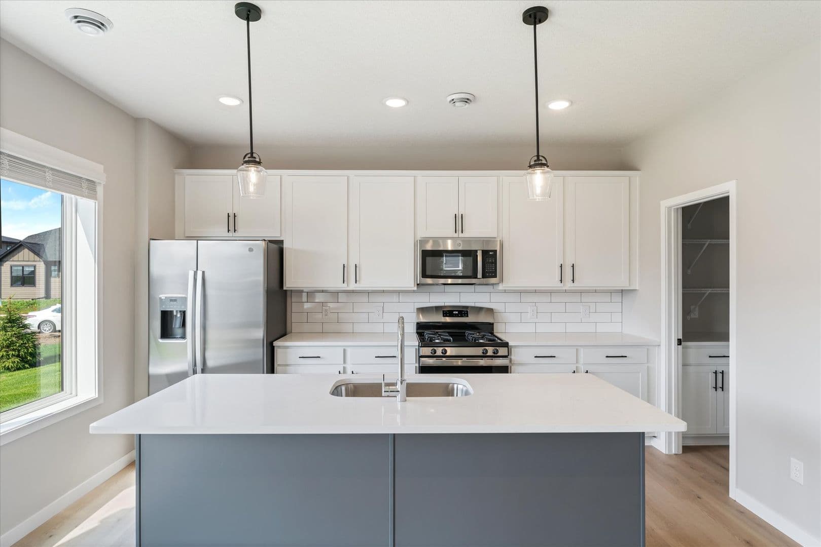Woodbury Apartment: 10108 Sunbird Cir