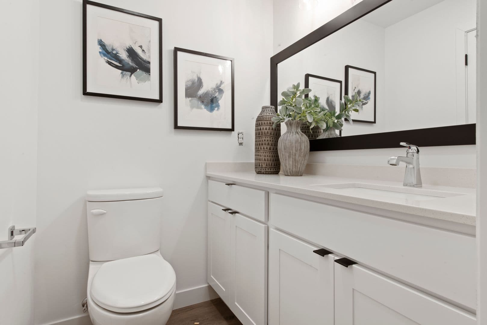Edina Apartment: 4415 Valley View Road
