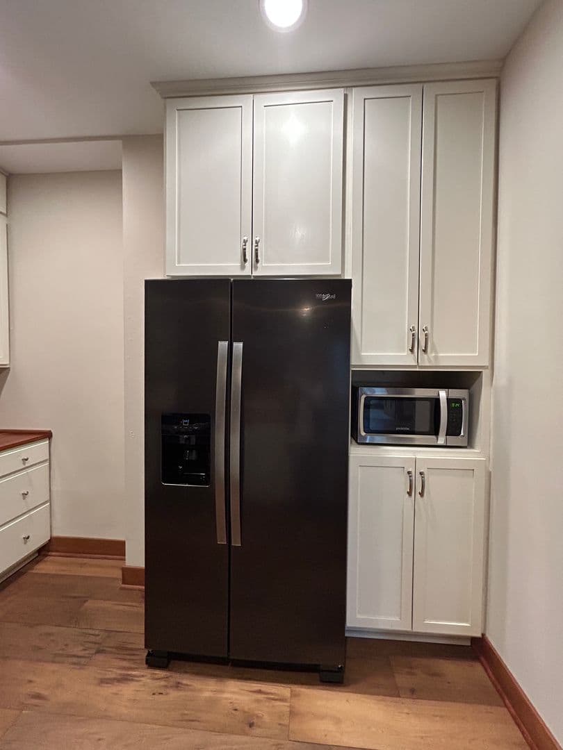 St Paul Apartment: 330 9th Street East