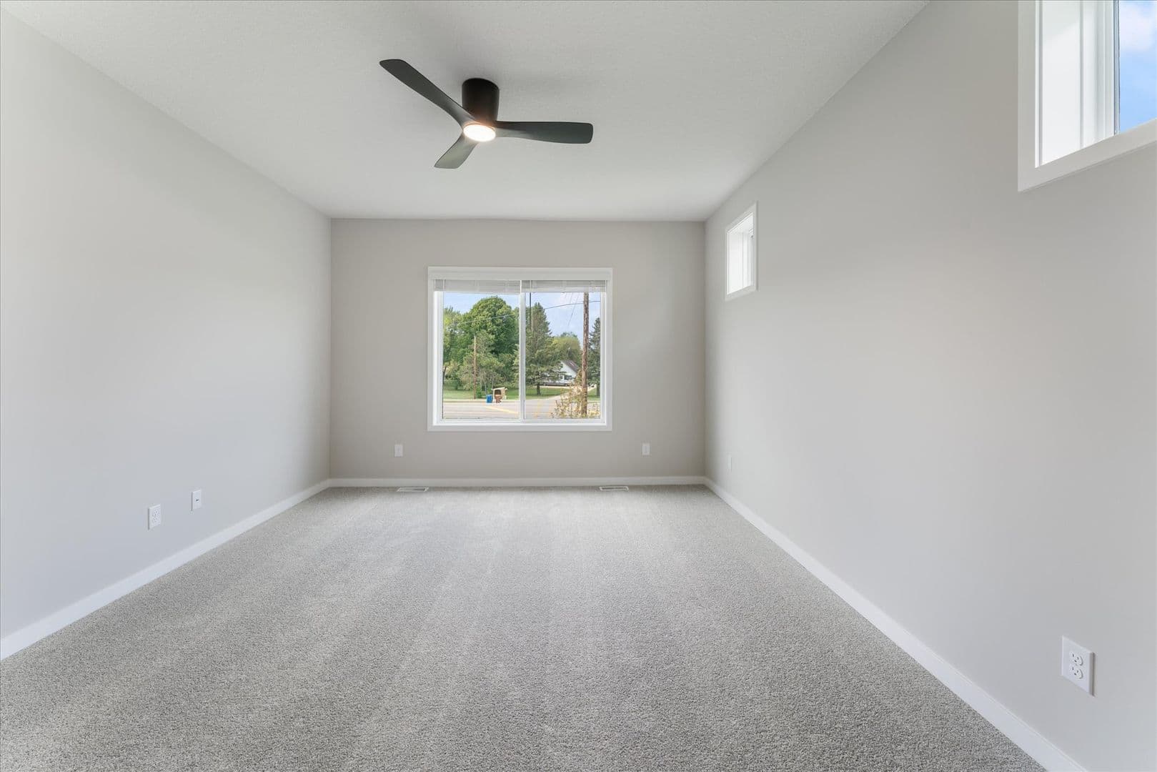 Woodbury Apartment: 10108 Sunbird Cir