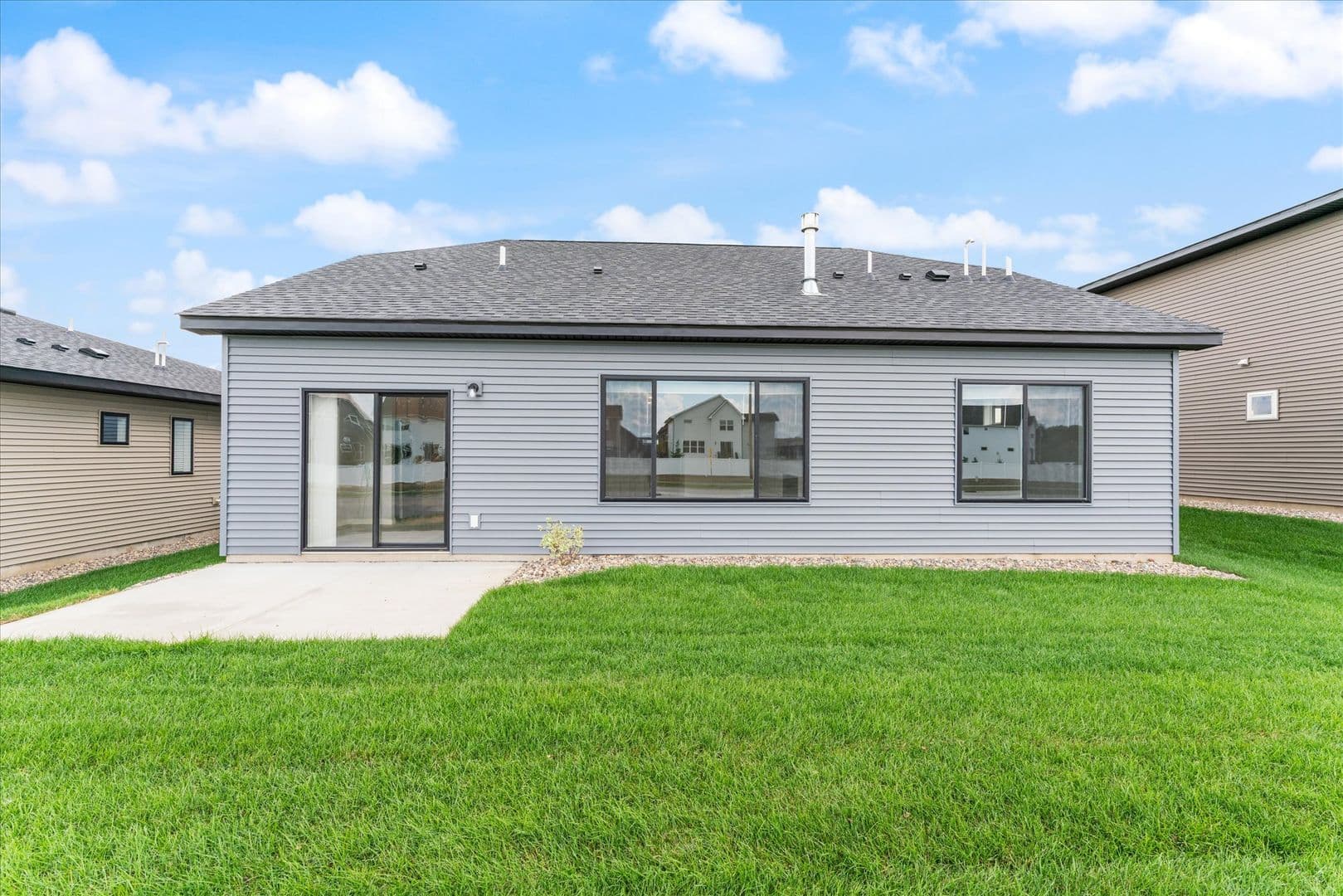 Woodbury Apartment: 10108 Sunbird Cir