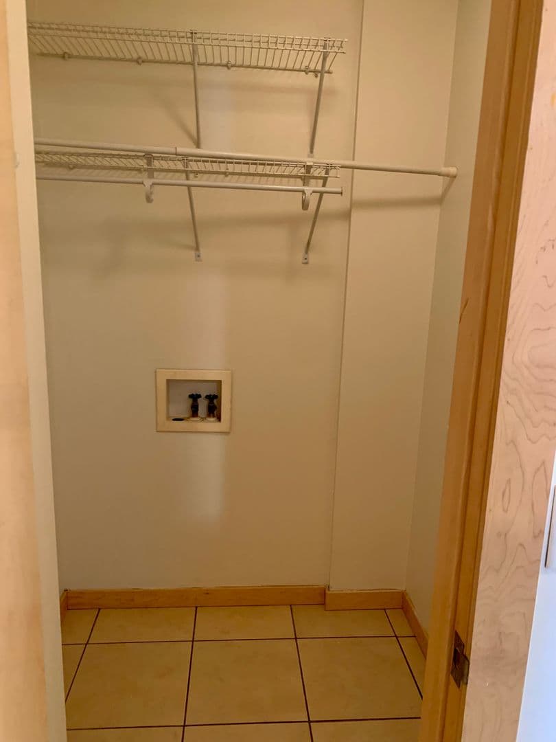 Minneapolis Apartment: 311 Kenwood Parkway