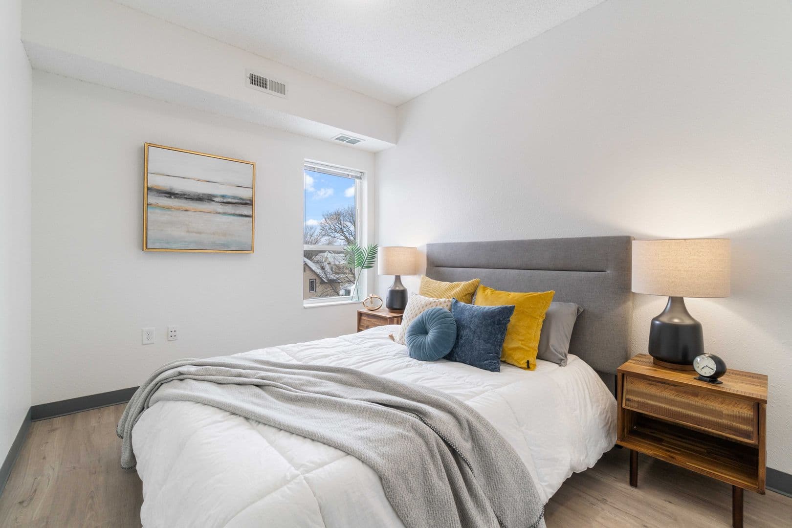 Saint Cloud Apartment: 305 5TH AVE S STE 100