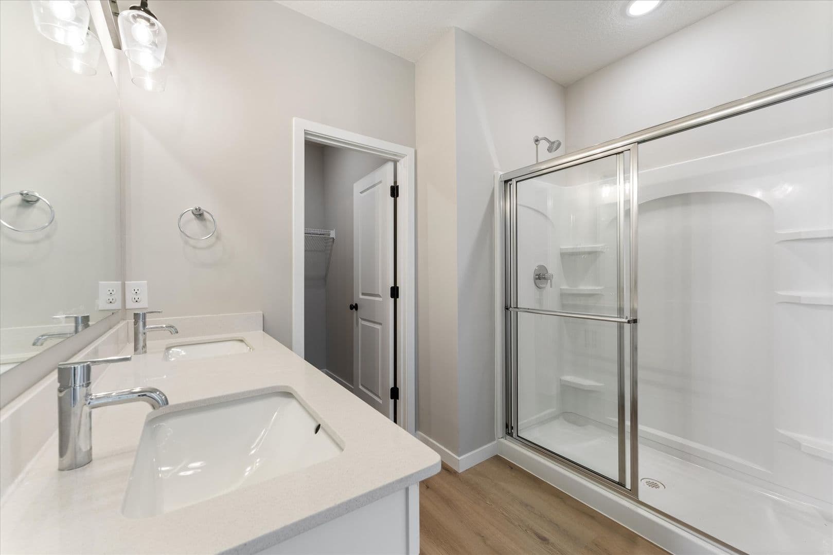 Woodbury Apartment: 10108 Sunbird Cir