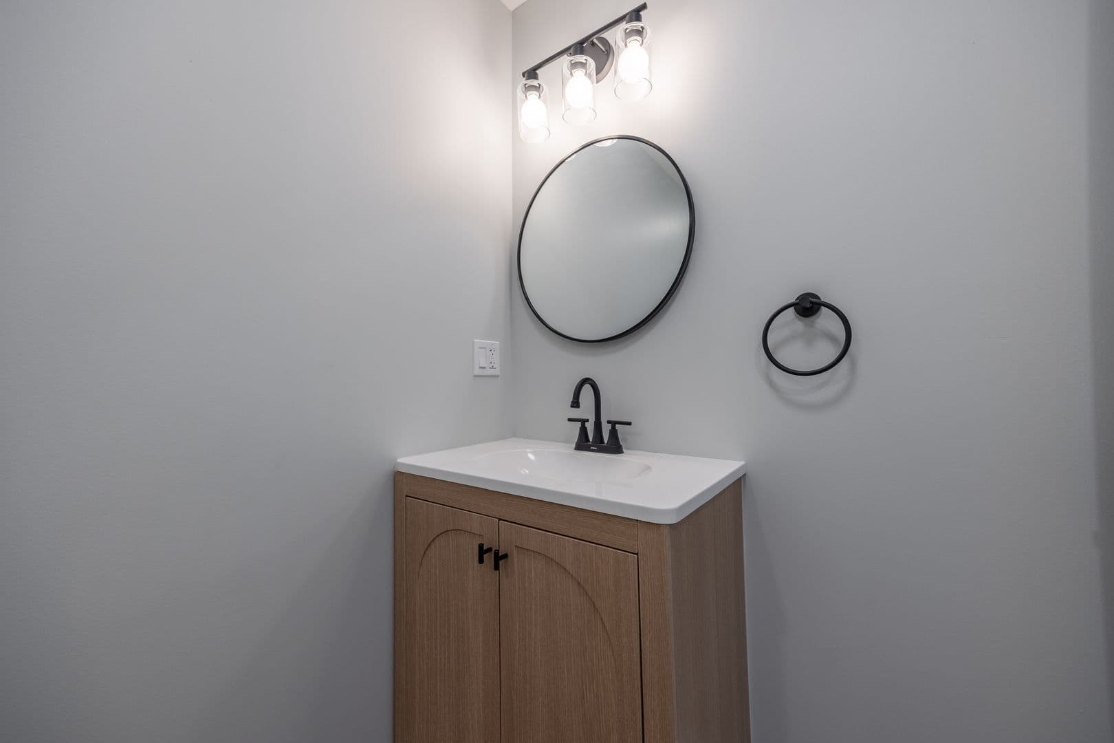 North Riverside Apartment: 8001 Edgewater Road