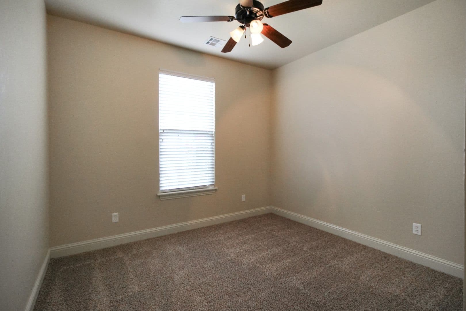 Edmond House: 15309 Cardinal Nest Drive
