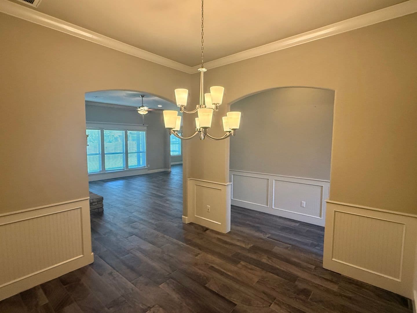 Edmond House: 18805 Trailview Way