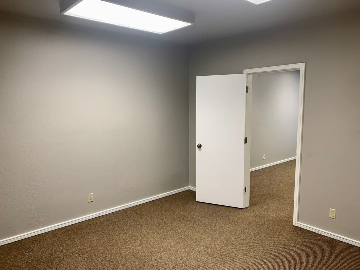 Edmond Apartment: 601 N Kelly Avenue
