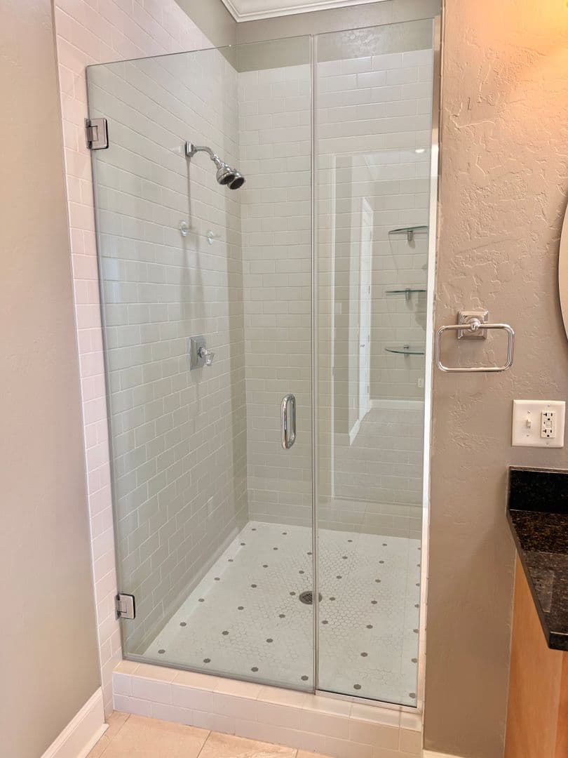 Oklahoma City House: 200 Russell M Perry Avenue