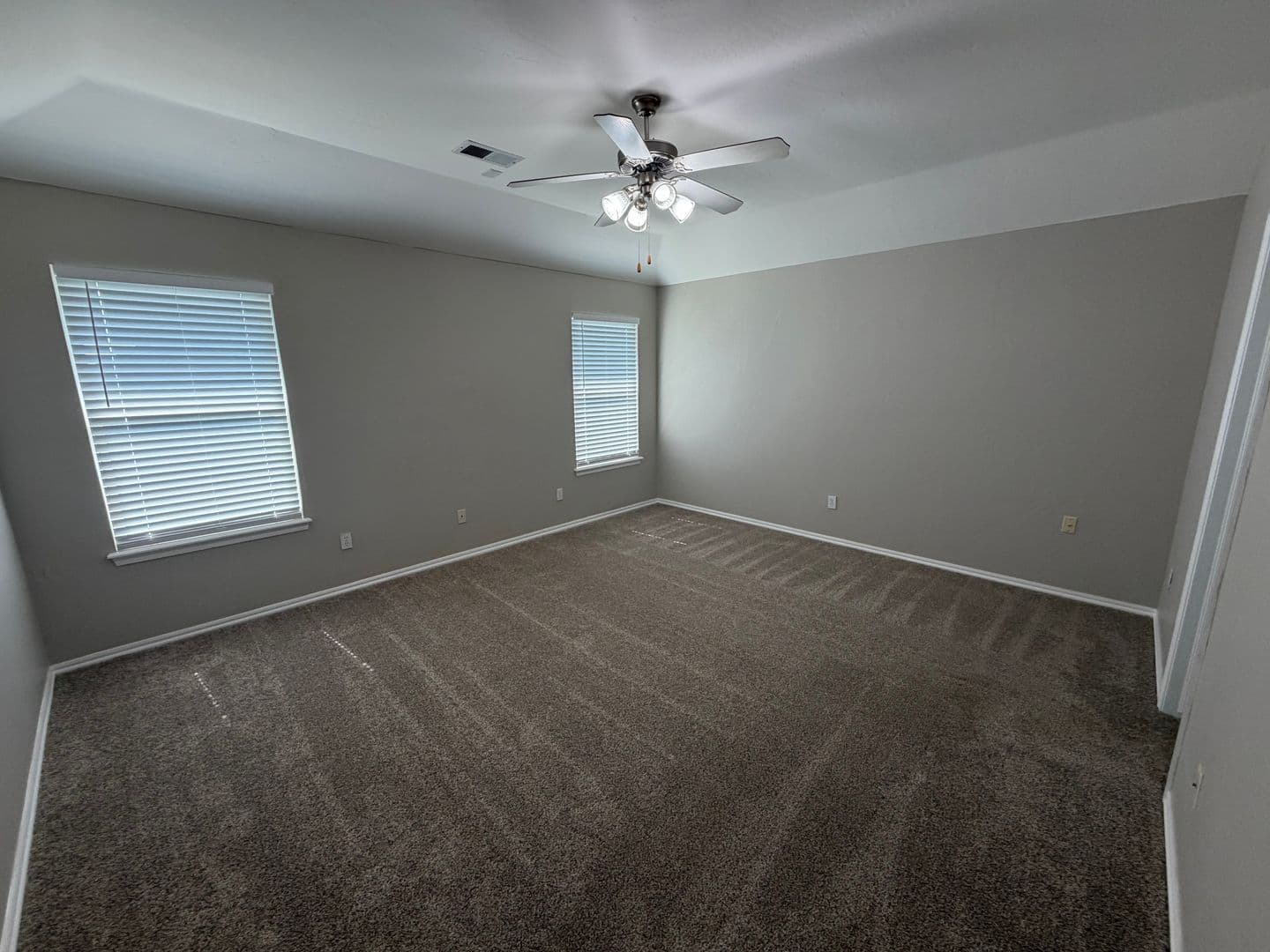 Mustang House: 411 South Pointe Lane