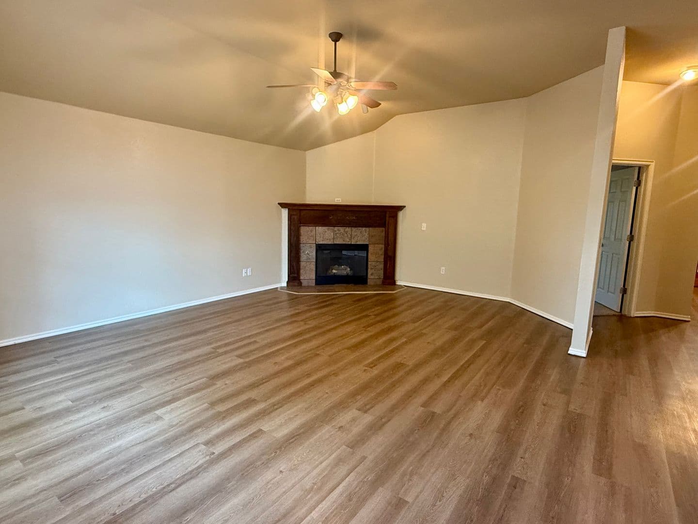 Edmond House: 16128 Cantera Creek Drive