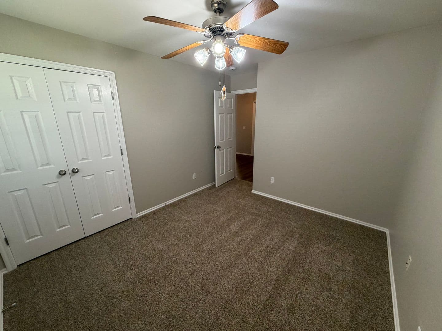 Mustang House: 411 South Pointe Lane