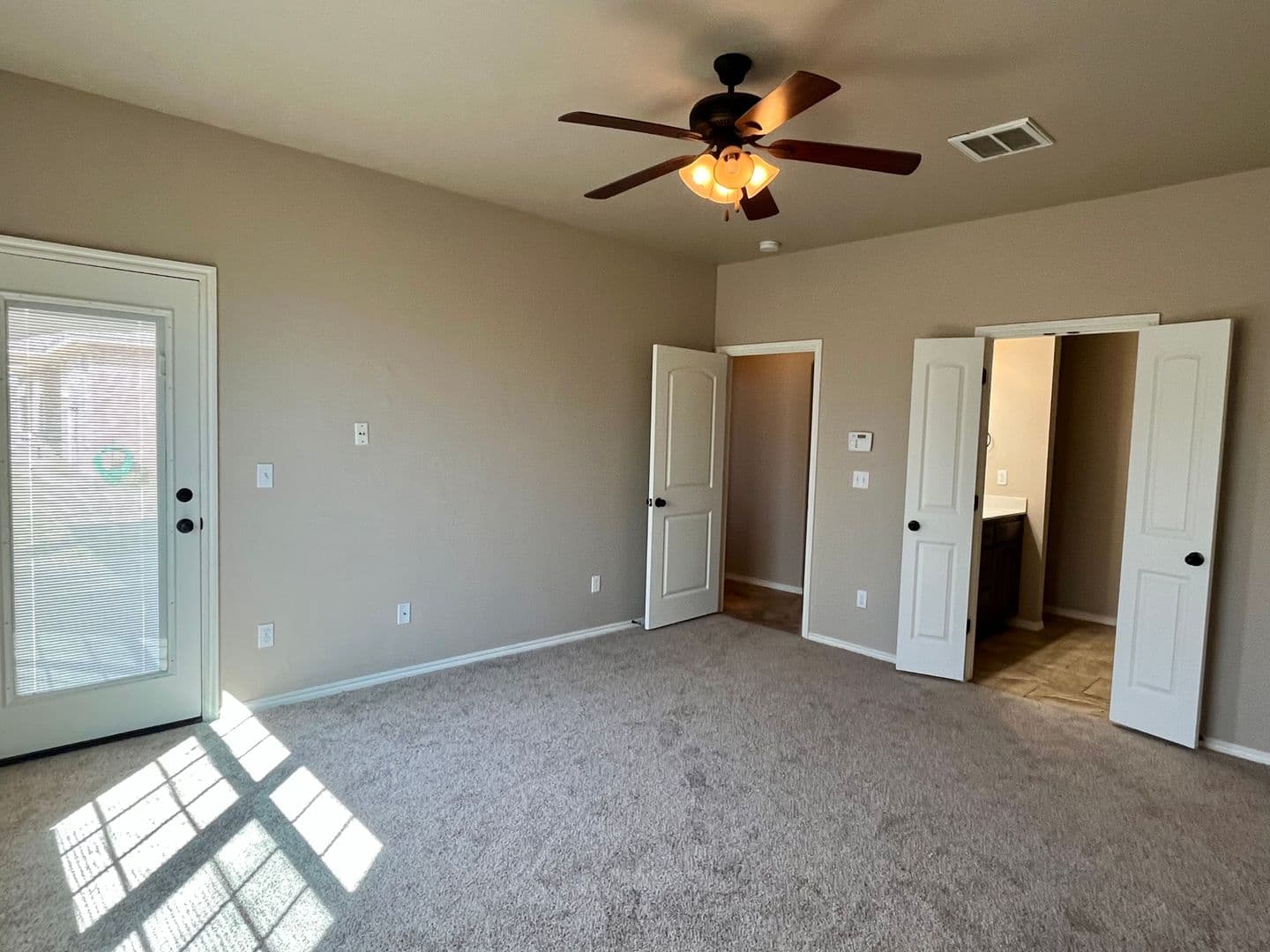 Yukon House: 11406 NW 121st Place