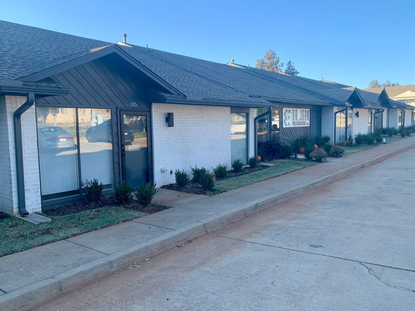 Edmond Apartment: 601 N Kelly Avenue