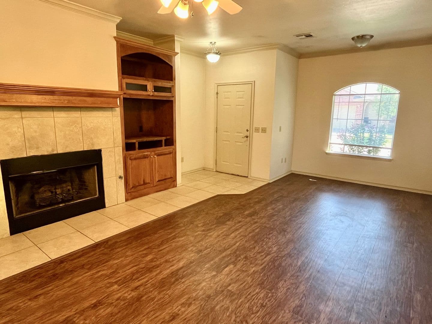 Edmond House: 618 Sisken Court