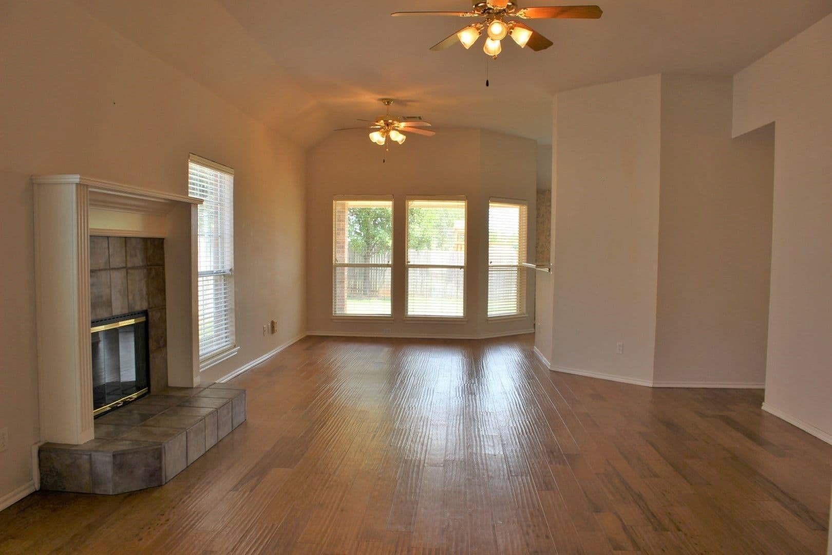 Edmond House: 1913 Del Simmons Drive