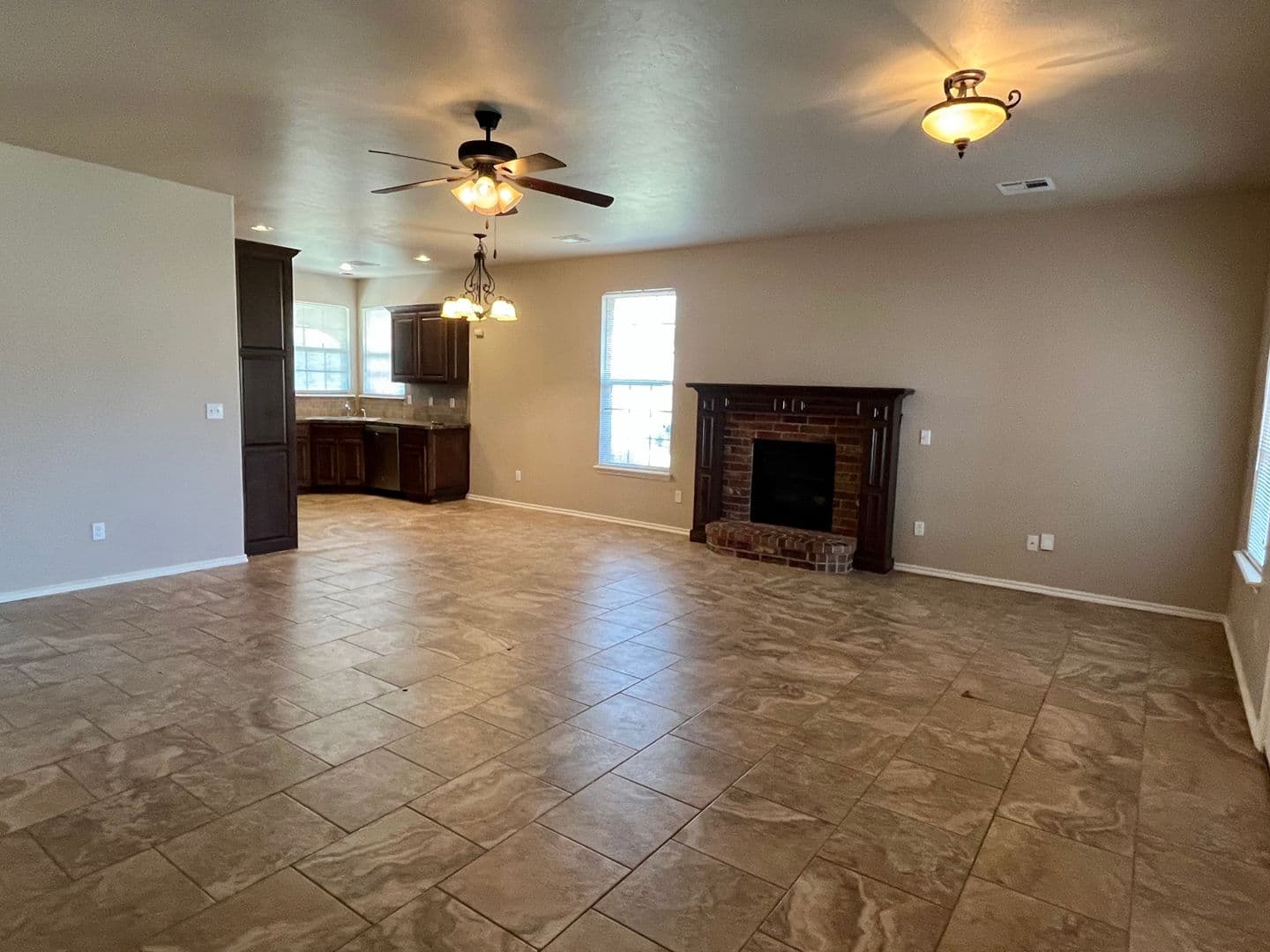 Yukon House: 11406 NW 121st Place