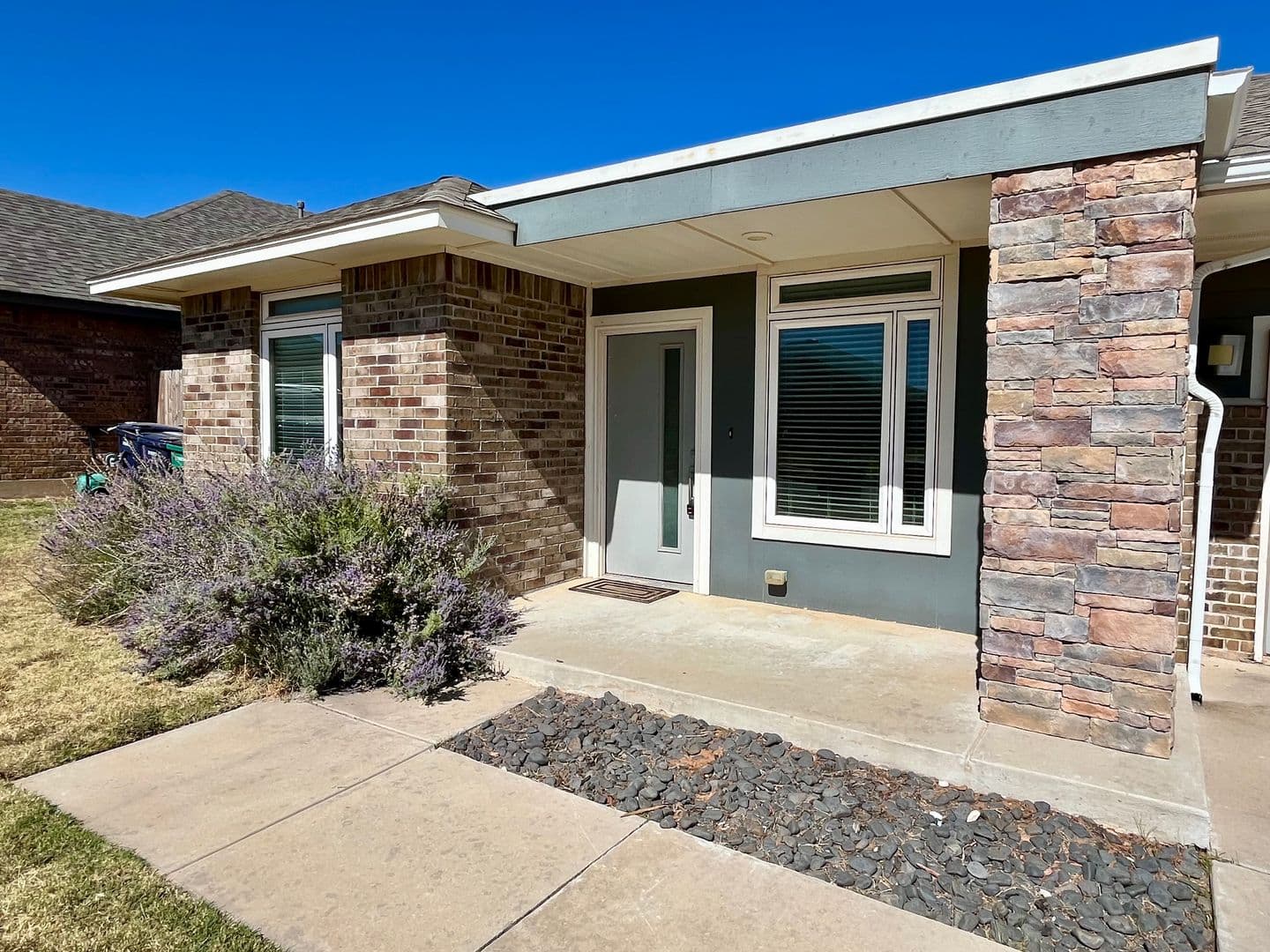 Yukon House: 9425 NW 93rd Terrace