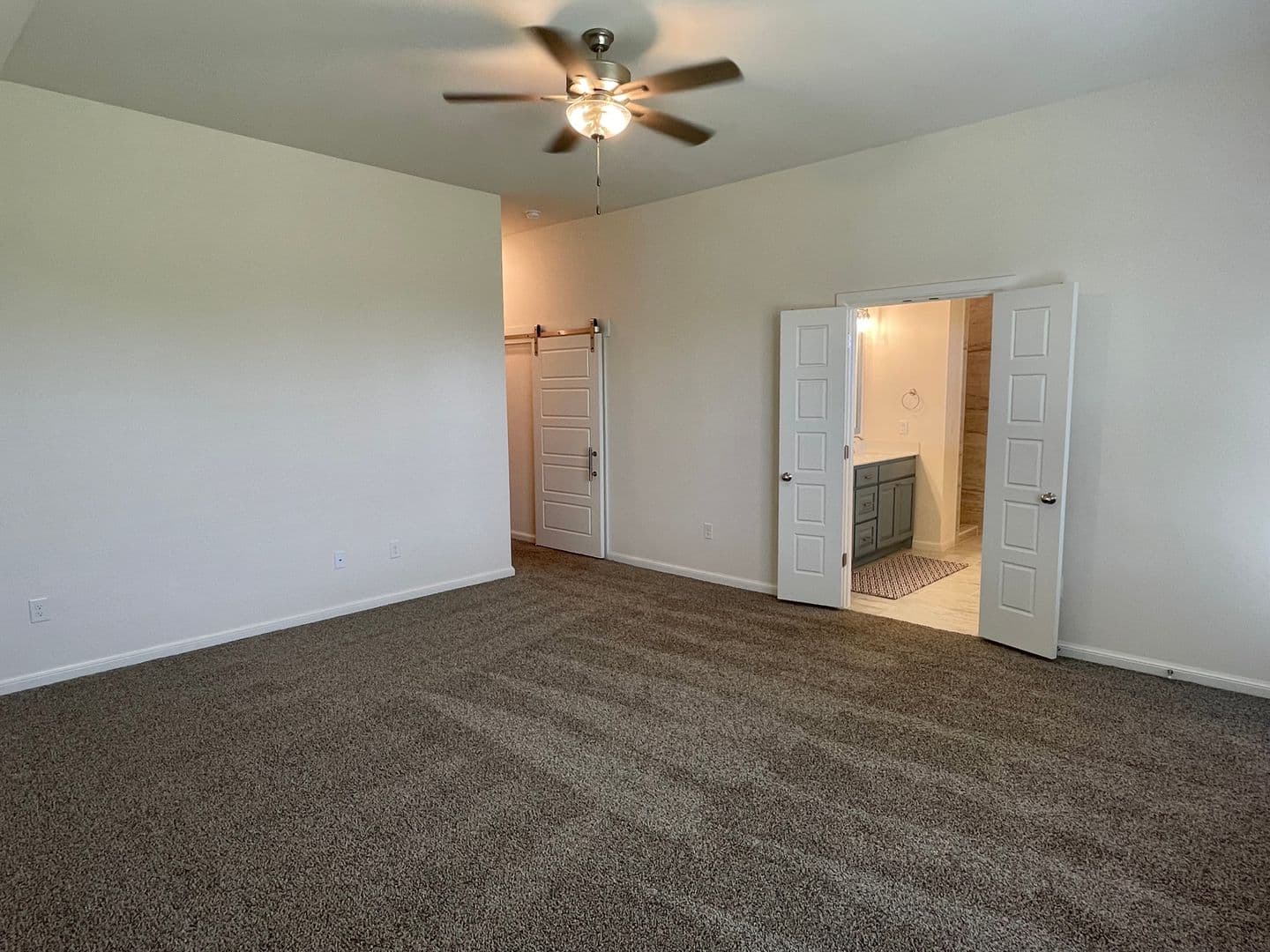 Norman House: 604 Summit Point Court