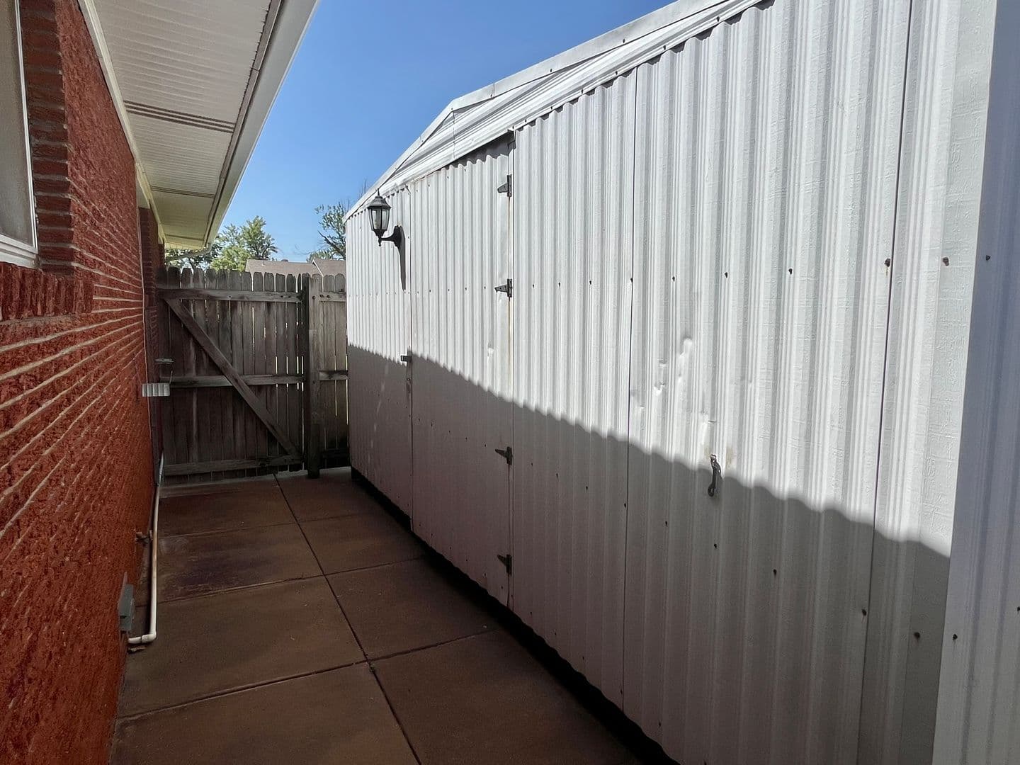 Bethany House: 7501 NW 28th Street