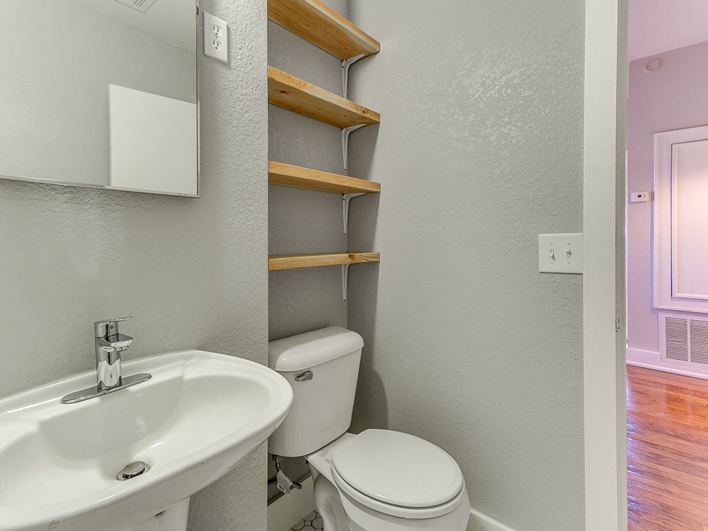 Oklahoma City Apartment: 1000 NW 19th Street