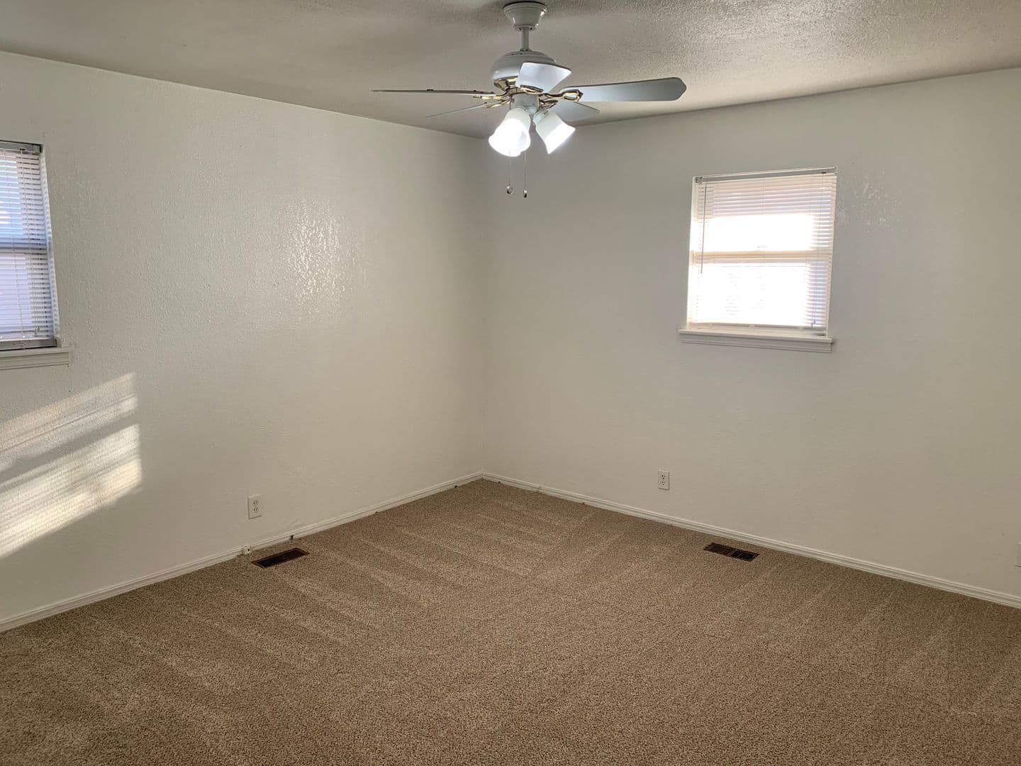 Oklahoma City House: 2716 Chaucer Drive