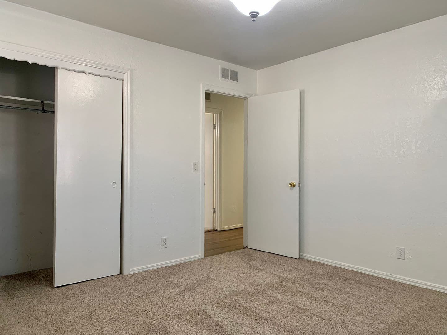 Oklahoma City House: 2716 Chaucer Drive