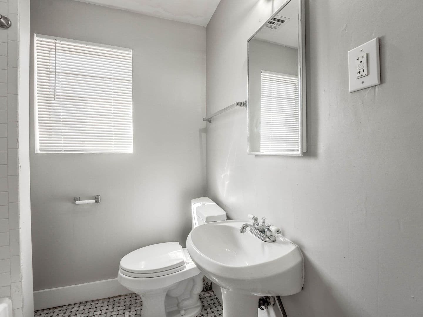 Oklahoma City Apartment: 1000 NW 19th Street