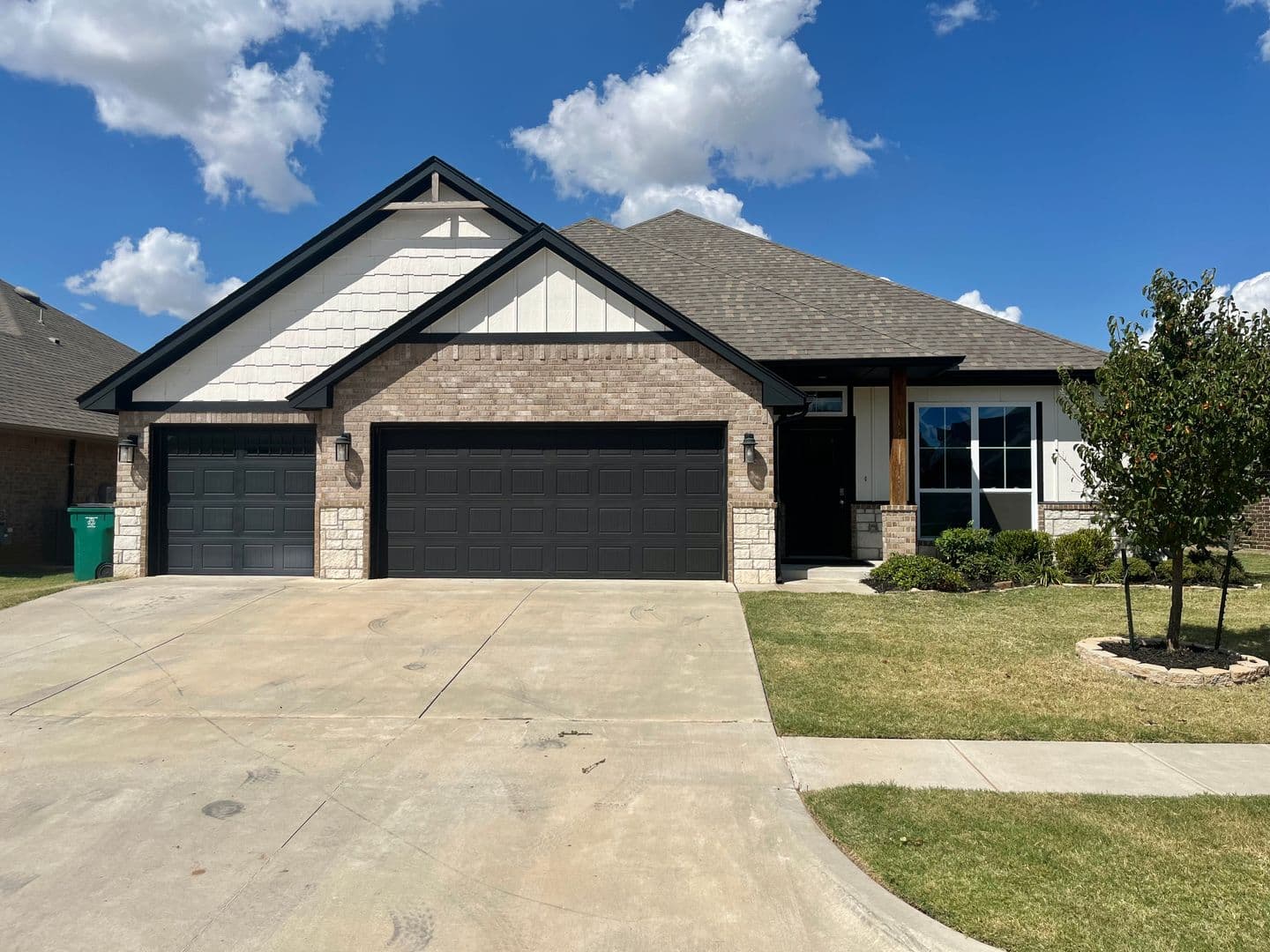 Oklahoma City House: 937 SW 140th Street