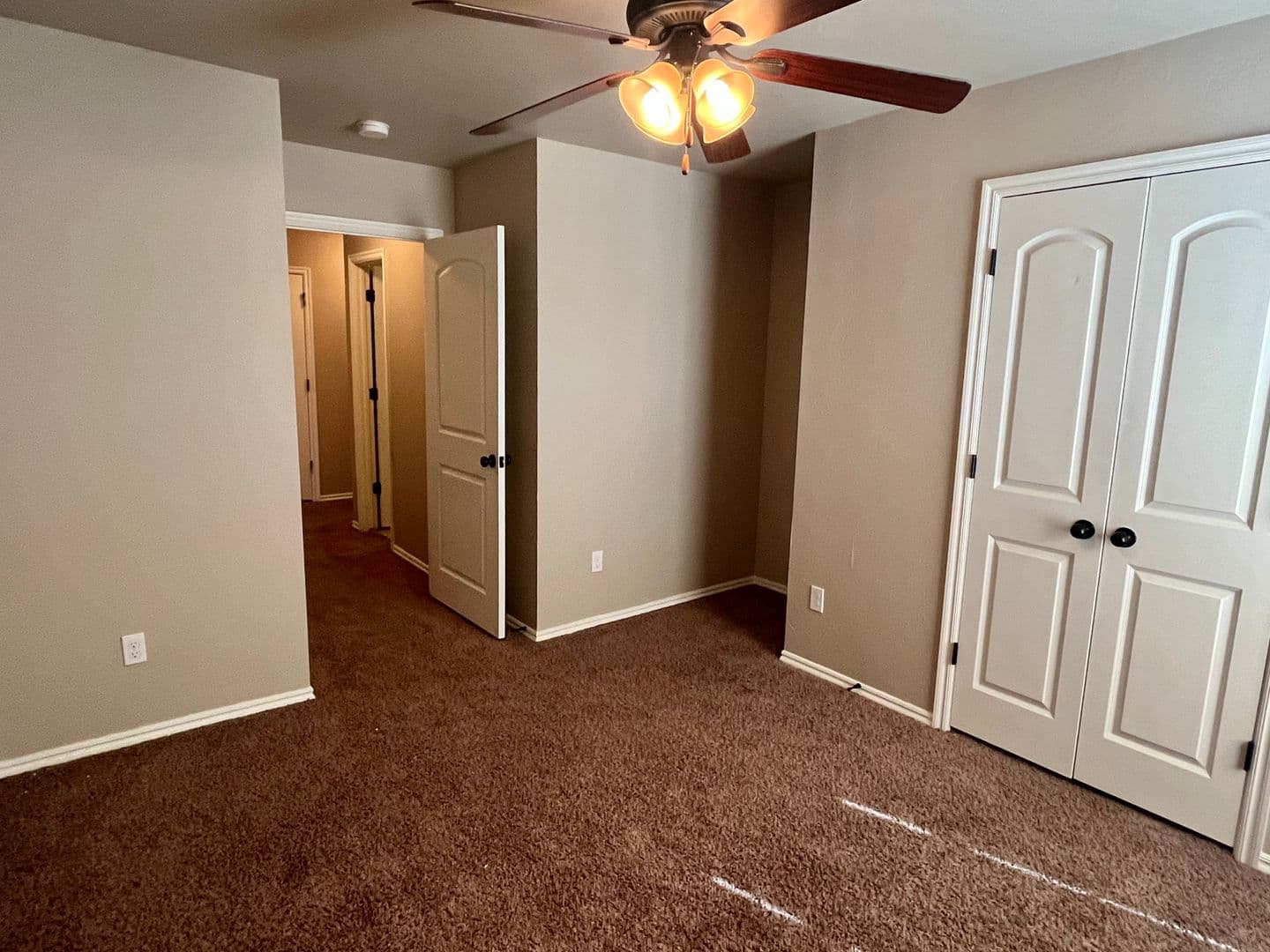 Yukon House: 11406 NW 121st Place