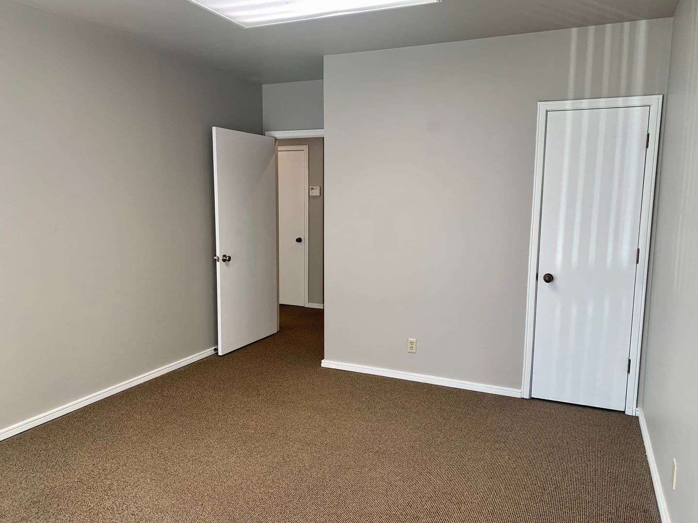 Edmond Apartment: 601 N Kelly Avenue