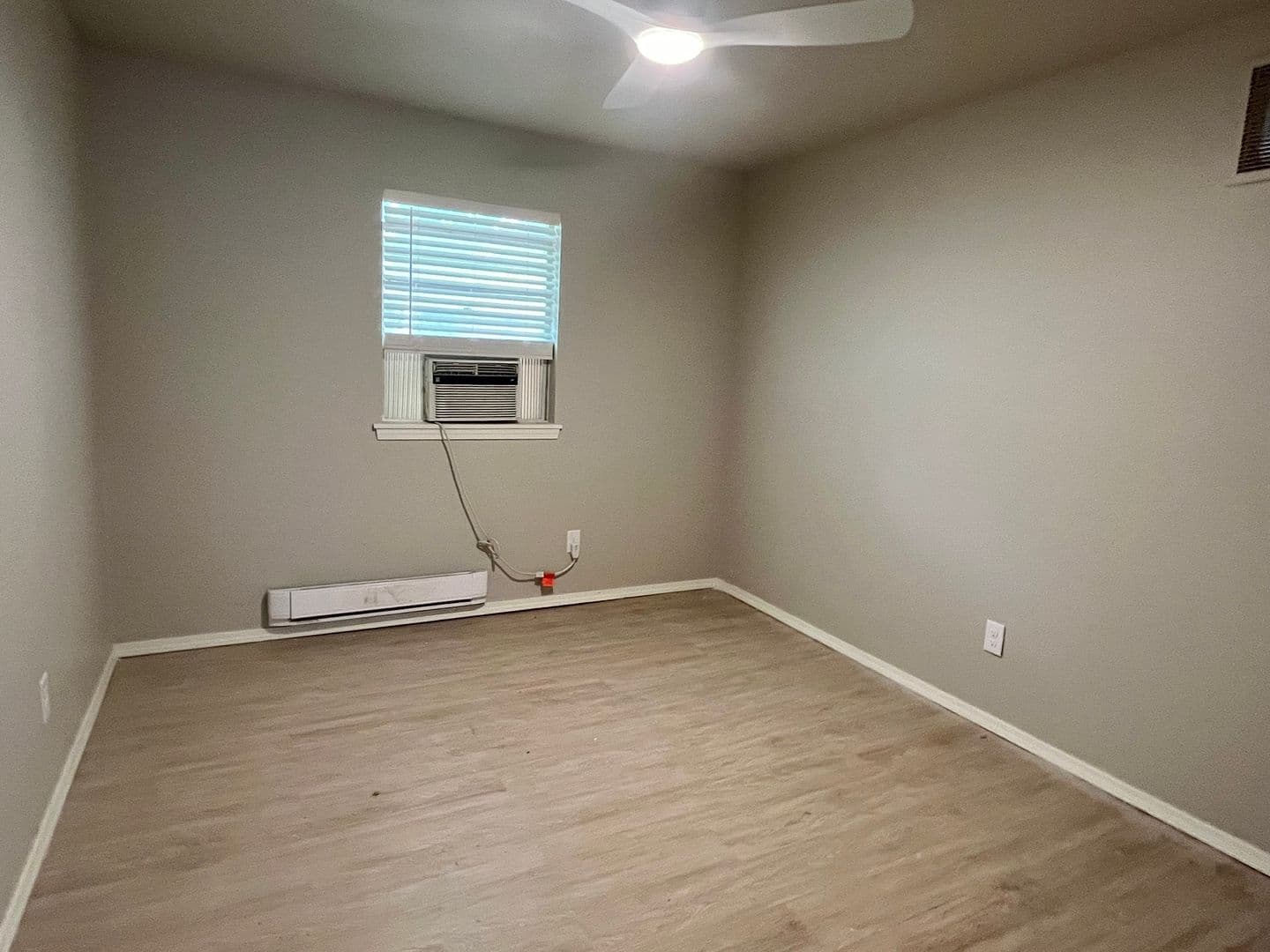 Norman Apartment: 316 E Duffy Street