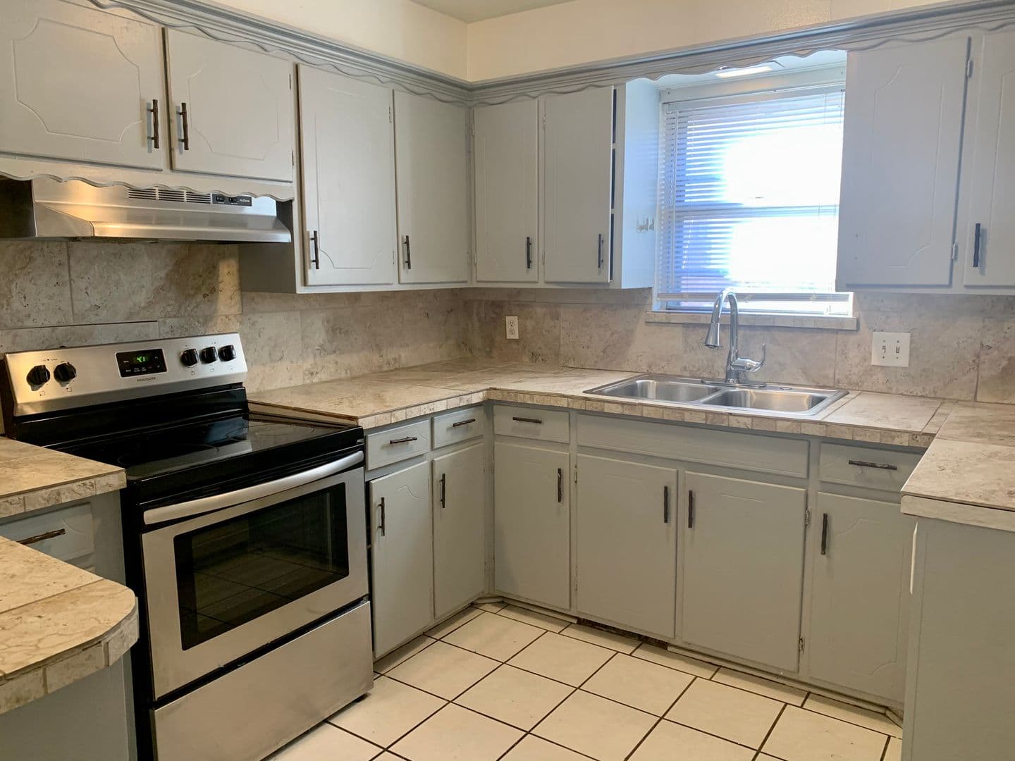 Oklahoma City House: 2716 Chaucer Drive