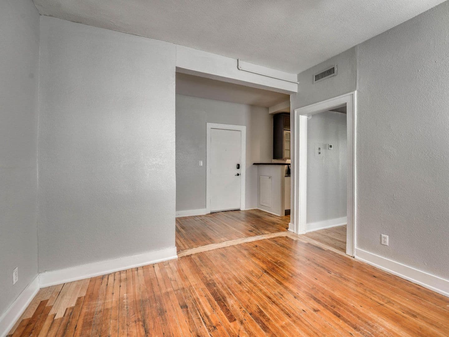 Oklahoma City Apartment: 1000 NW 19th Street