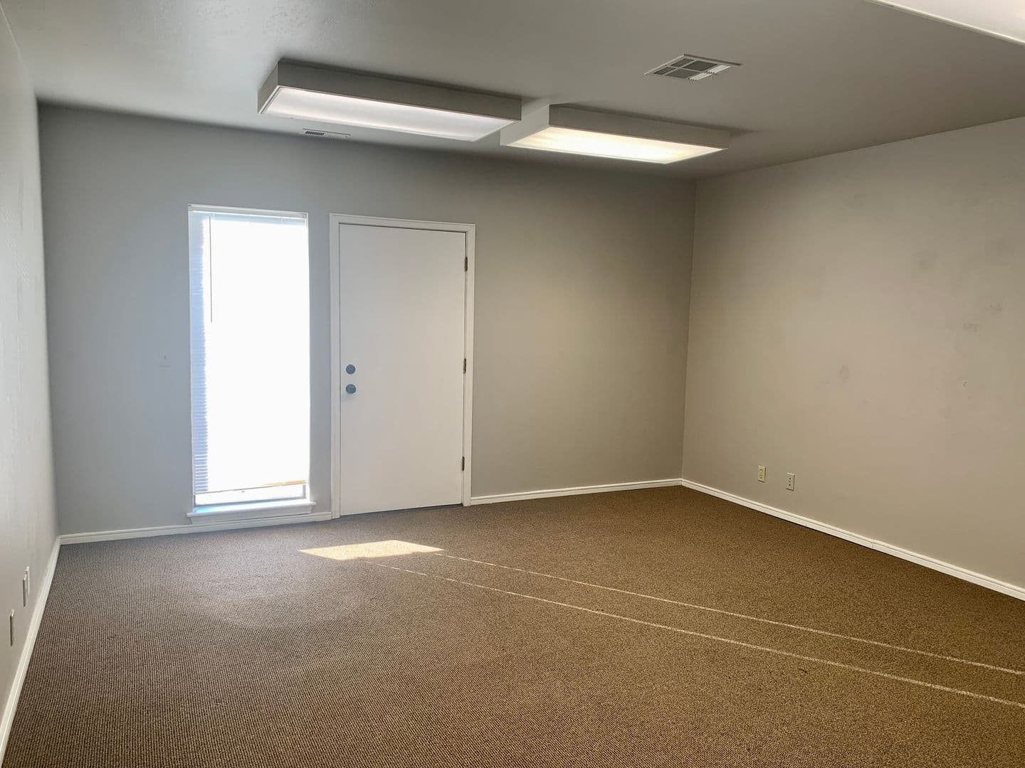 Edmond Apartment: 601 N Kelly Avenue