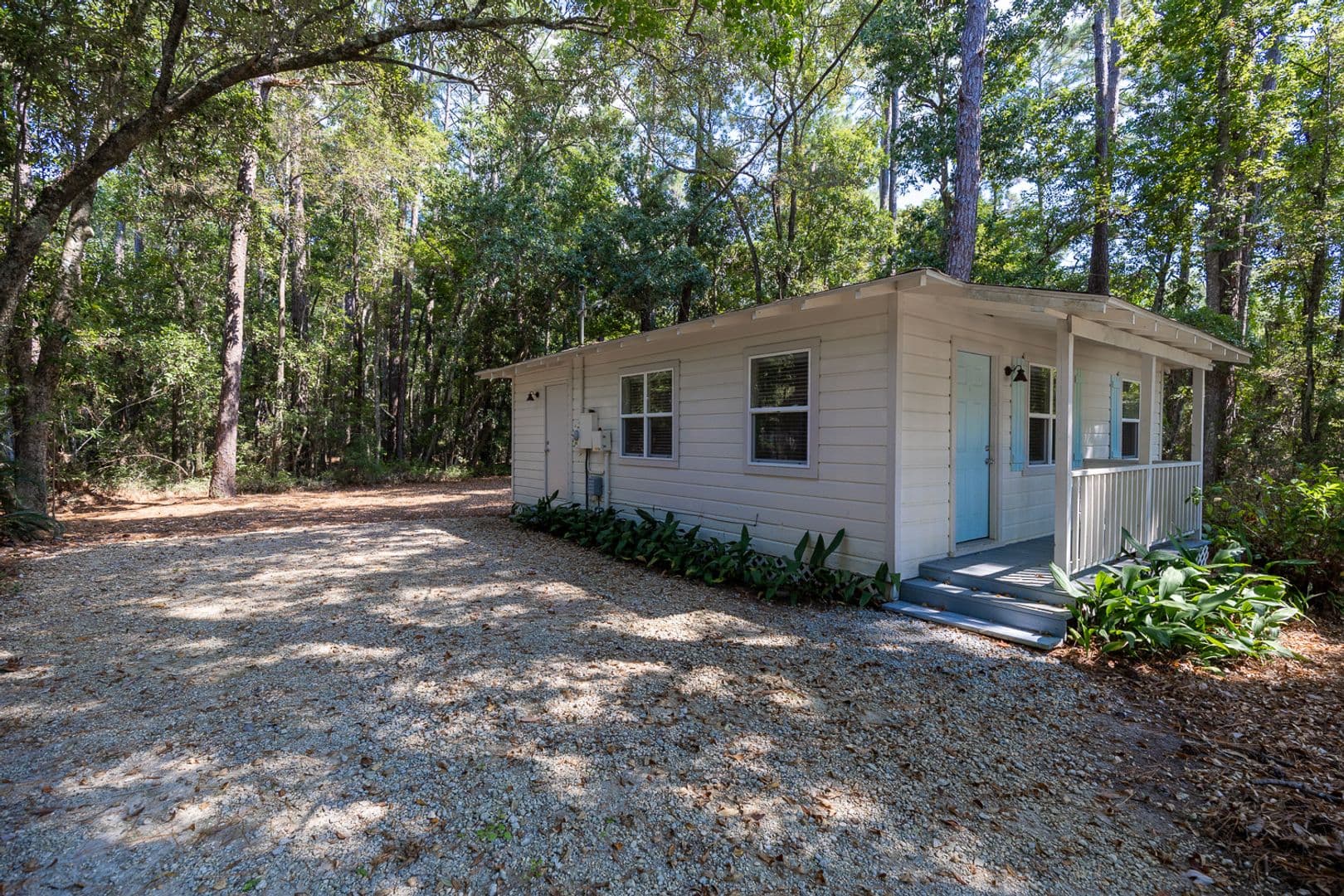 Fairhope House: 15750 Scenic Hwy. 98