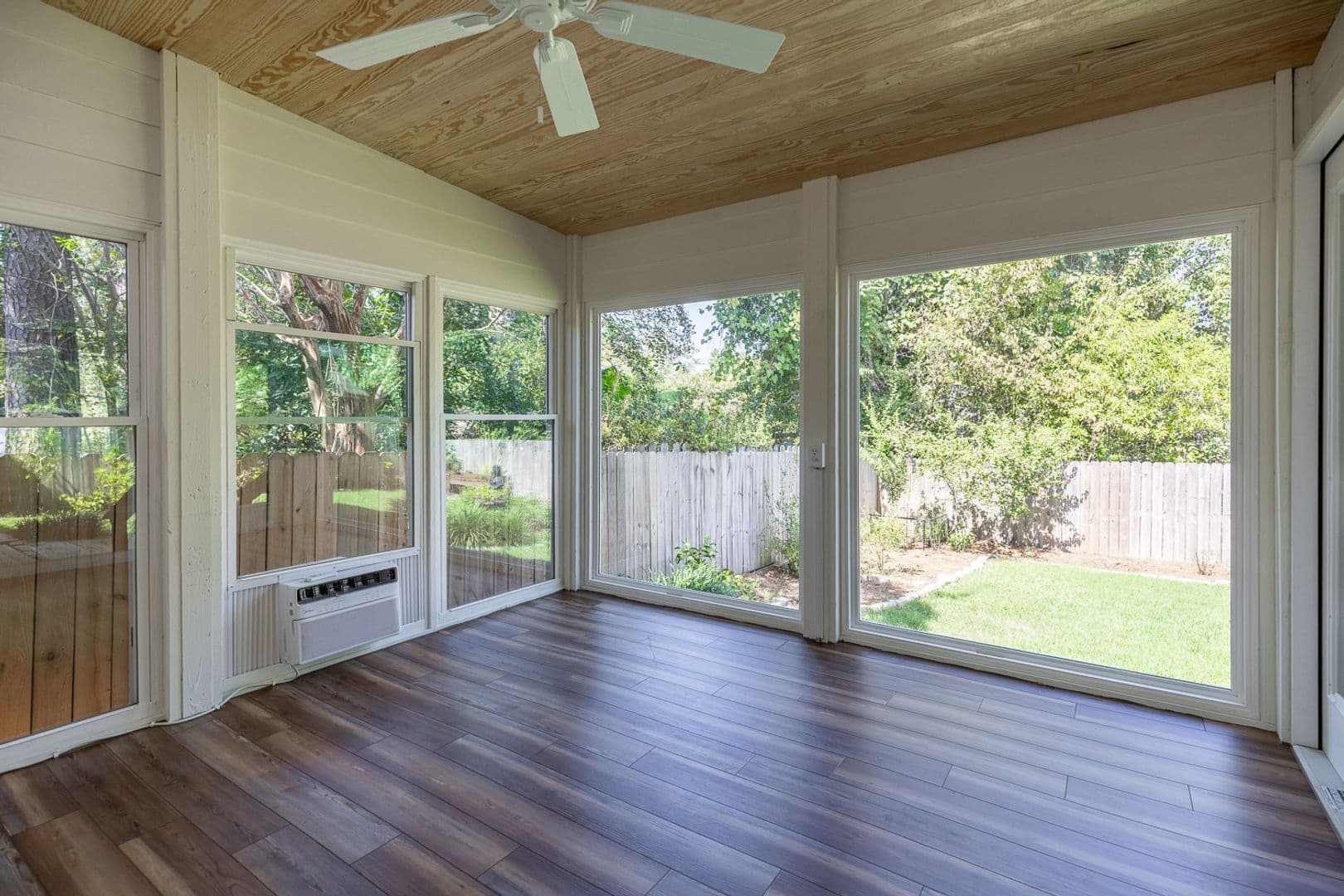 Daphne House: 9 Parma Dr.