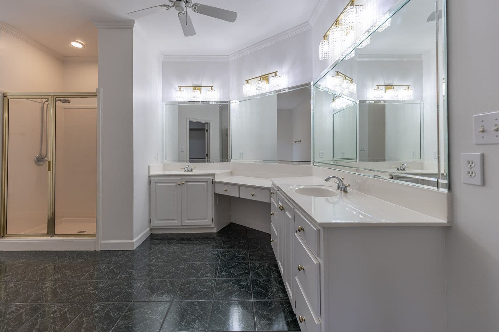 Fairhope House: 212 North Cir.