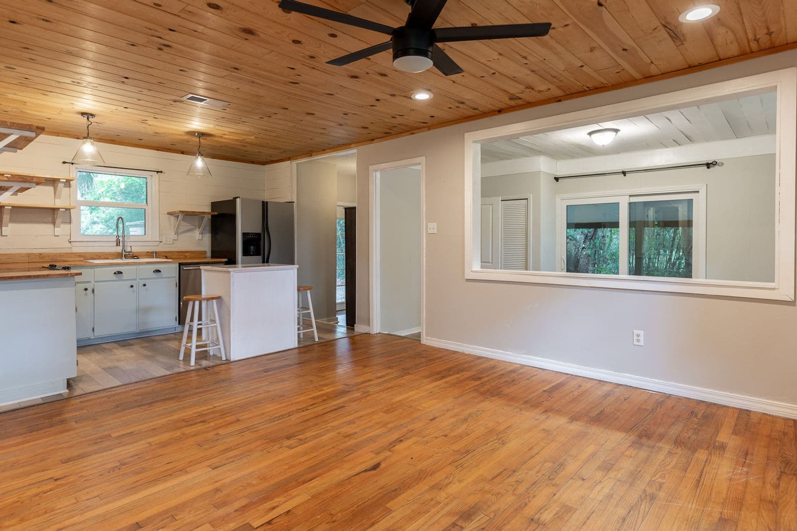 Fairhope House: 556 Middle St