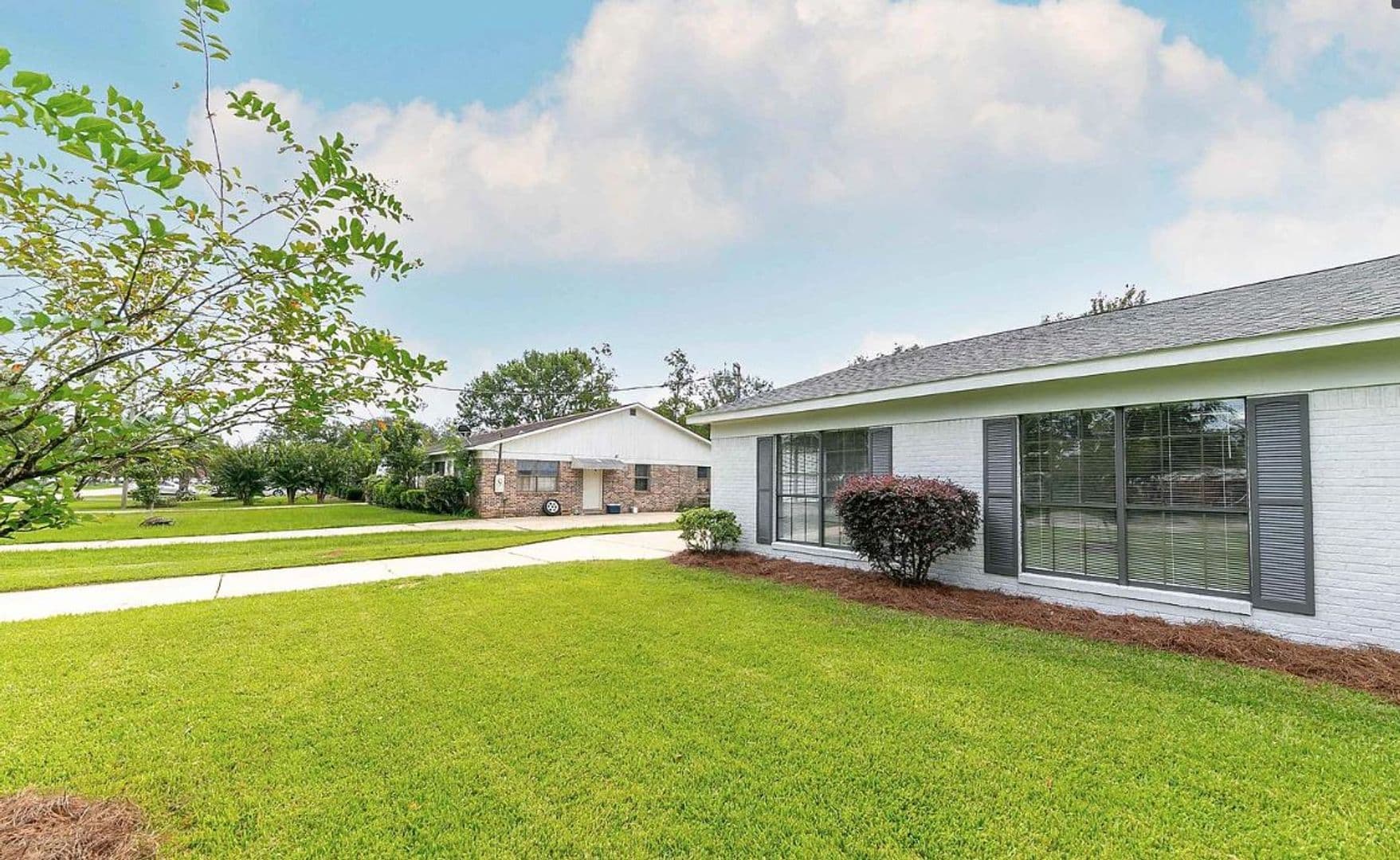 Foley House: 513 W. Rose Ave.