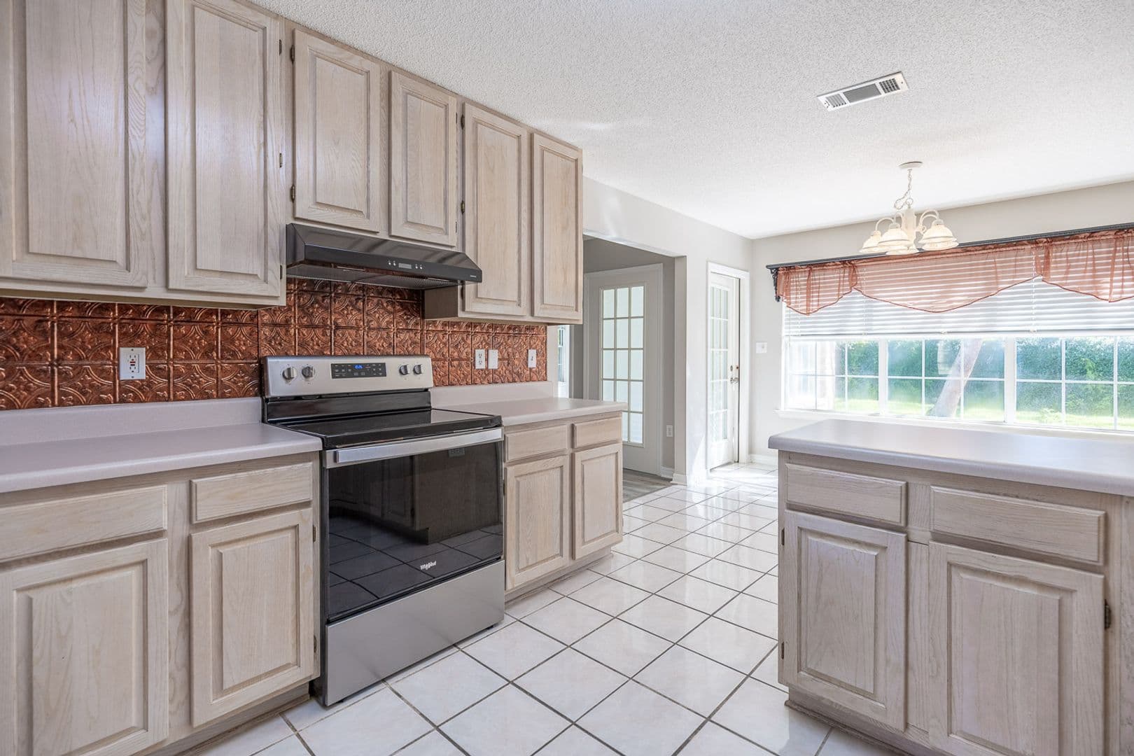 Fairhope House: 20860 Lowry Drive