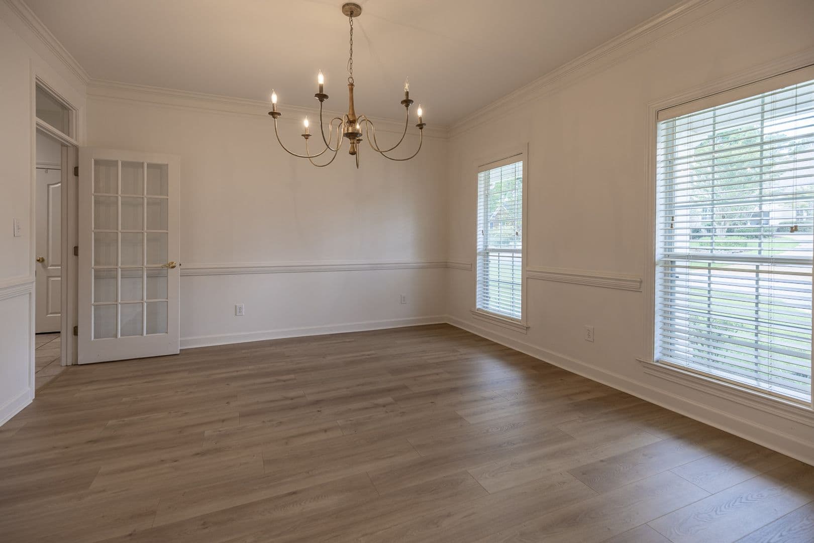 Fairhope House: 212 North Cir.