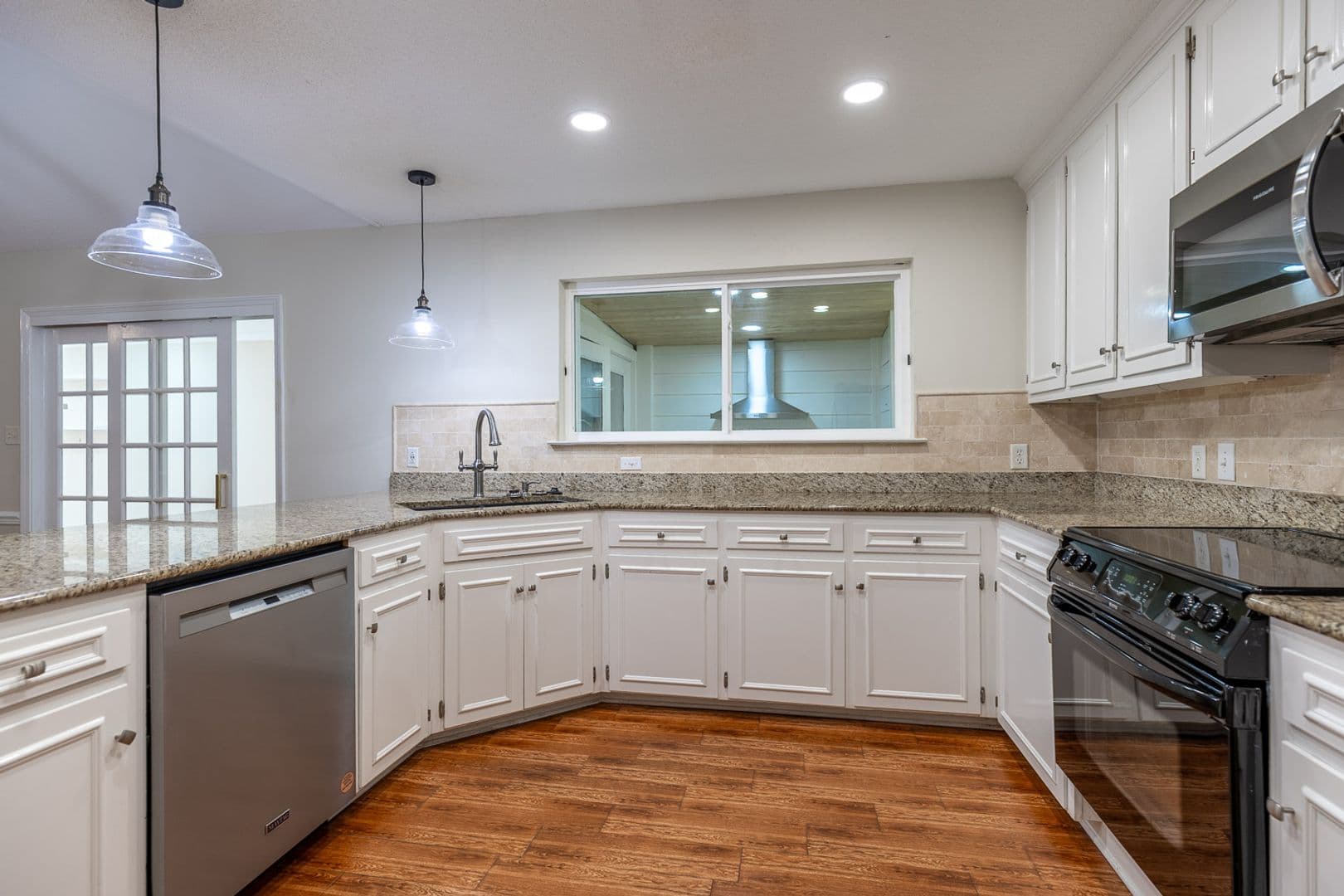 Daphne House: 9 Parma Dr.